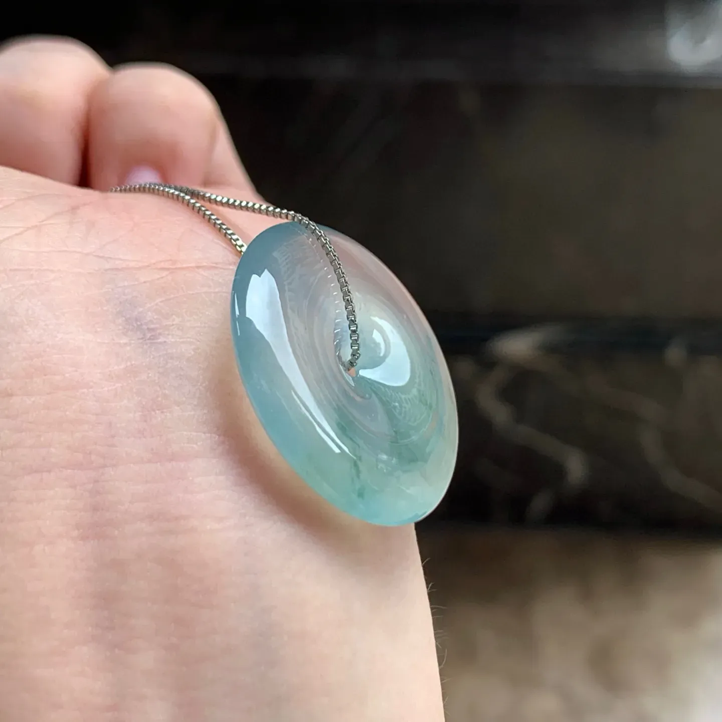冰种飘花平安扣
种老水足 清爽