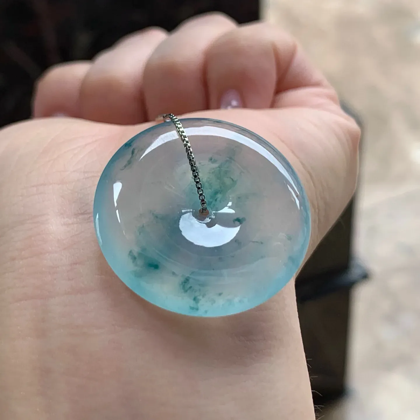 冰种飘花平安扣
种老 飘花灵动