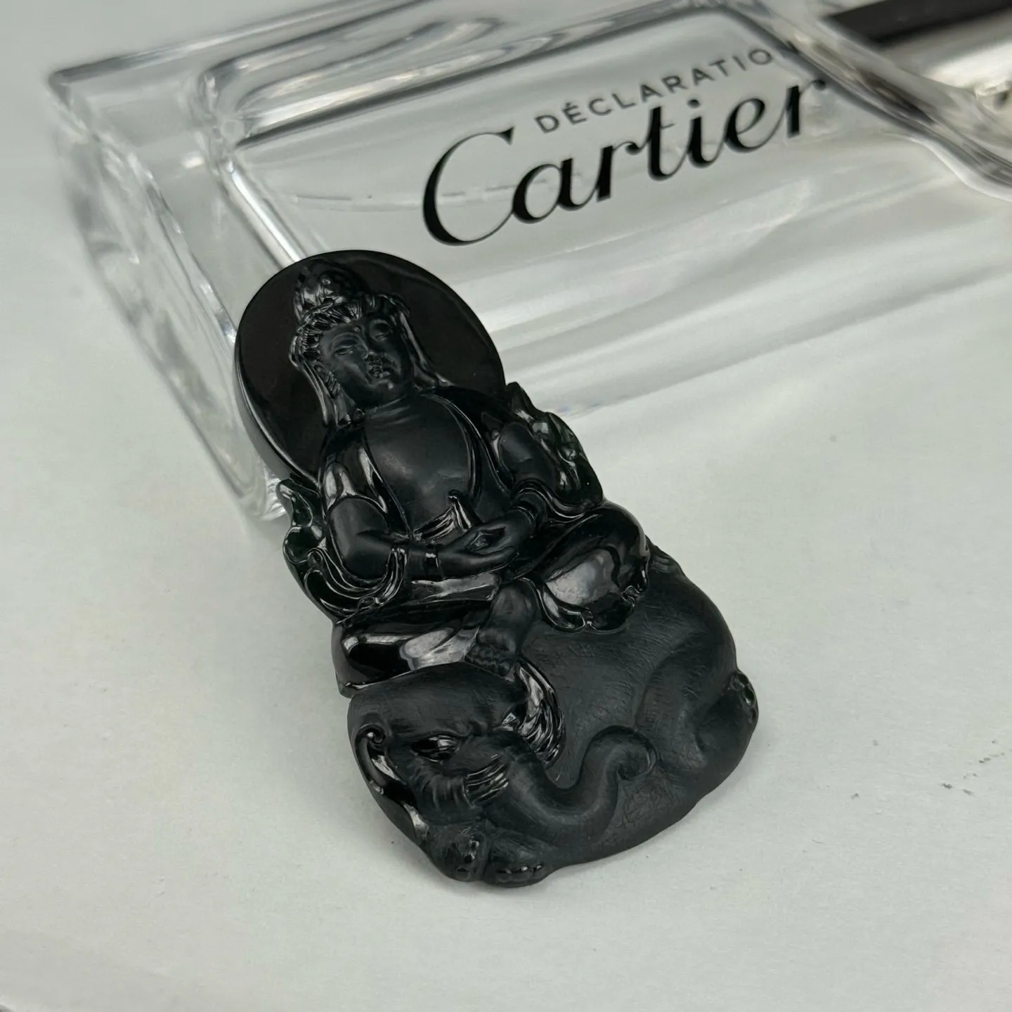精品墨翠普贤菩萨 种好色正 黑度极好打灯通透 油性十足 尺寸57.2
