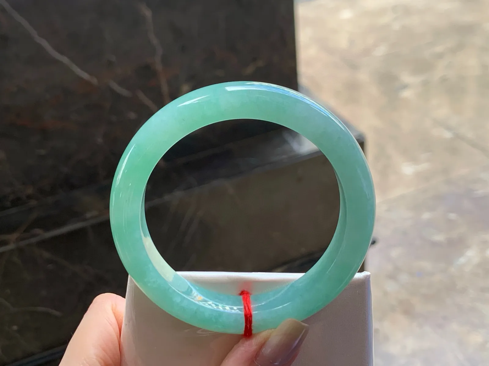 底色手镯
清爽57.6/12/9mm