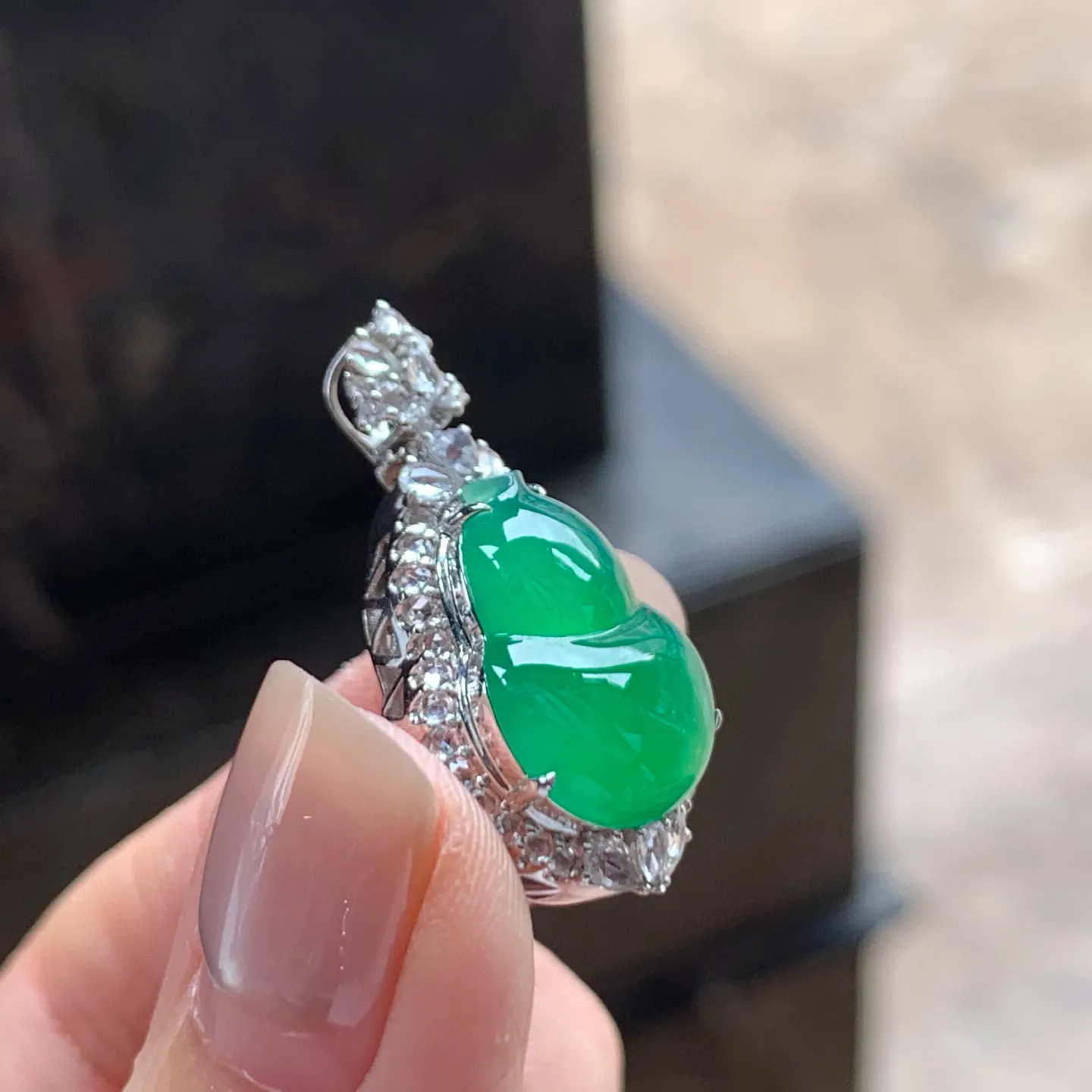 冰种满色葫芦
种好 真金镶嵌