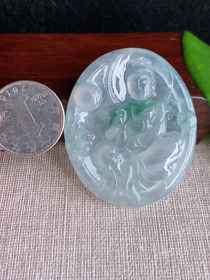 a货翡翠老坑冰种飘花自在观音吊坠 尺寸52.6×43.8×6.3mm 重量27.52g 0810