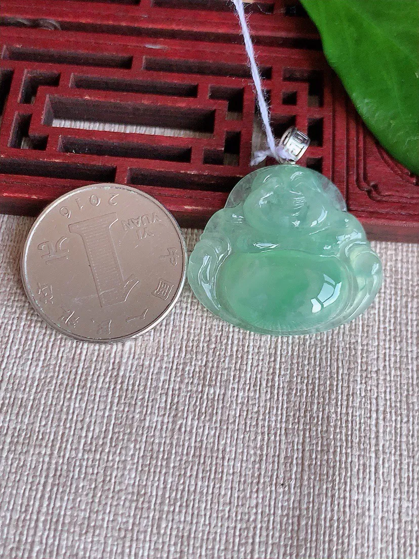 a货翡翠老坑冰种18K金扣头晴绿佛公吊坠 尺寸26×29.6×5.7mm 重量7.05g 0810