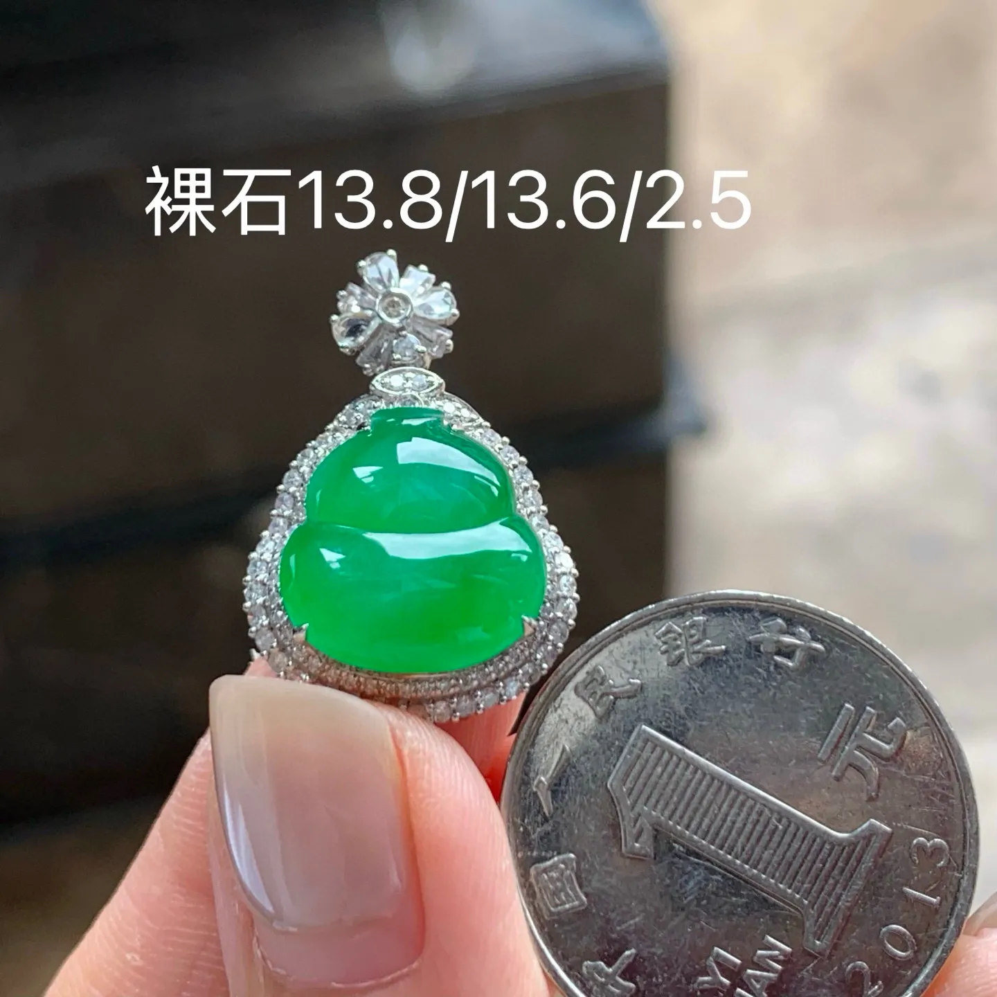 满色葫芦
水润 真金镶嵌