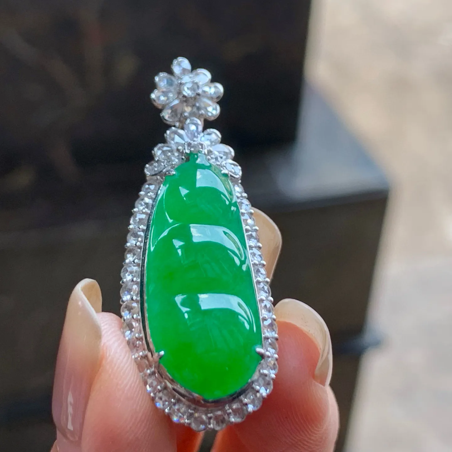 冰阳绿福豆
色阳 真金镶嵌