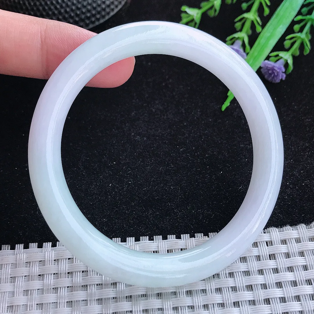 自然光56/8.3/8.8老坑秀气冰润白月光圆条手镯翡翠玉镯女款百搭
