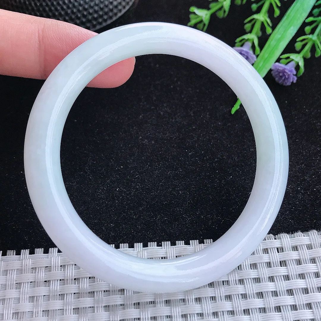 自然光56/8.3/8.8老坑秀气冰润白月光圆条手镯翡翠玉镯女款百搭