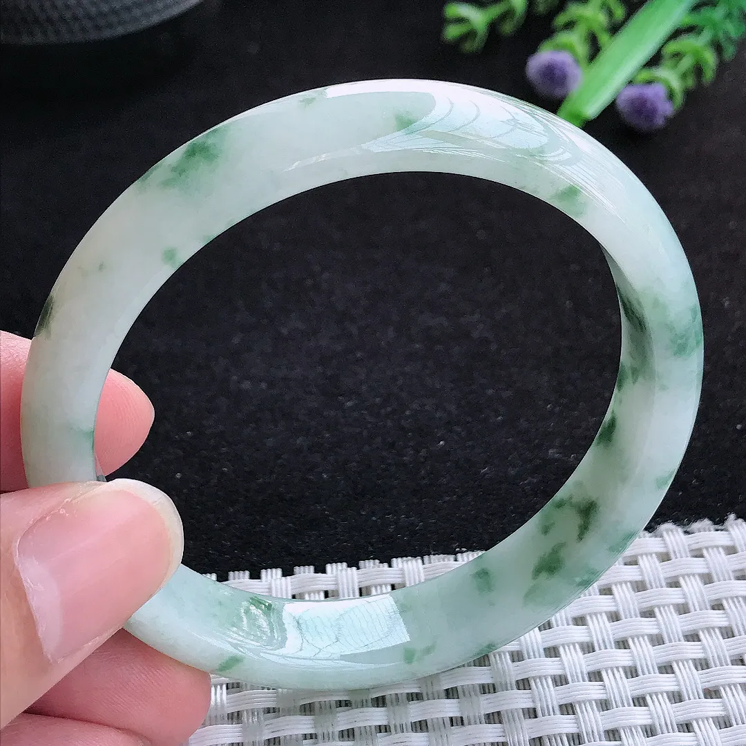 自然光58/12/7老坑精美温润飘花手镯翡翠玉镯女款百搭