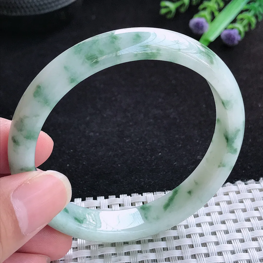 自然光58/12/7老坑精美温润飘花手镯翡翠玉镯女款百搭