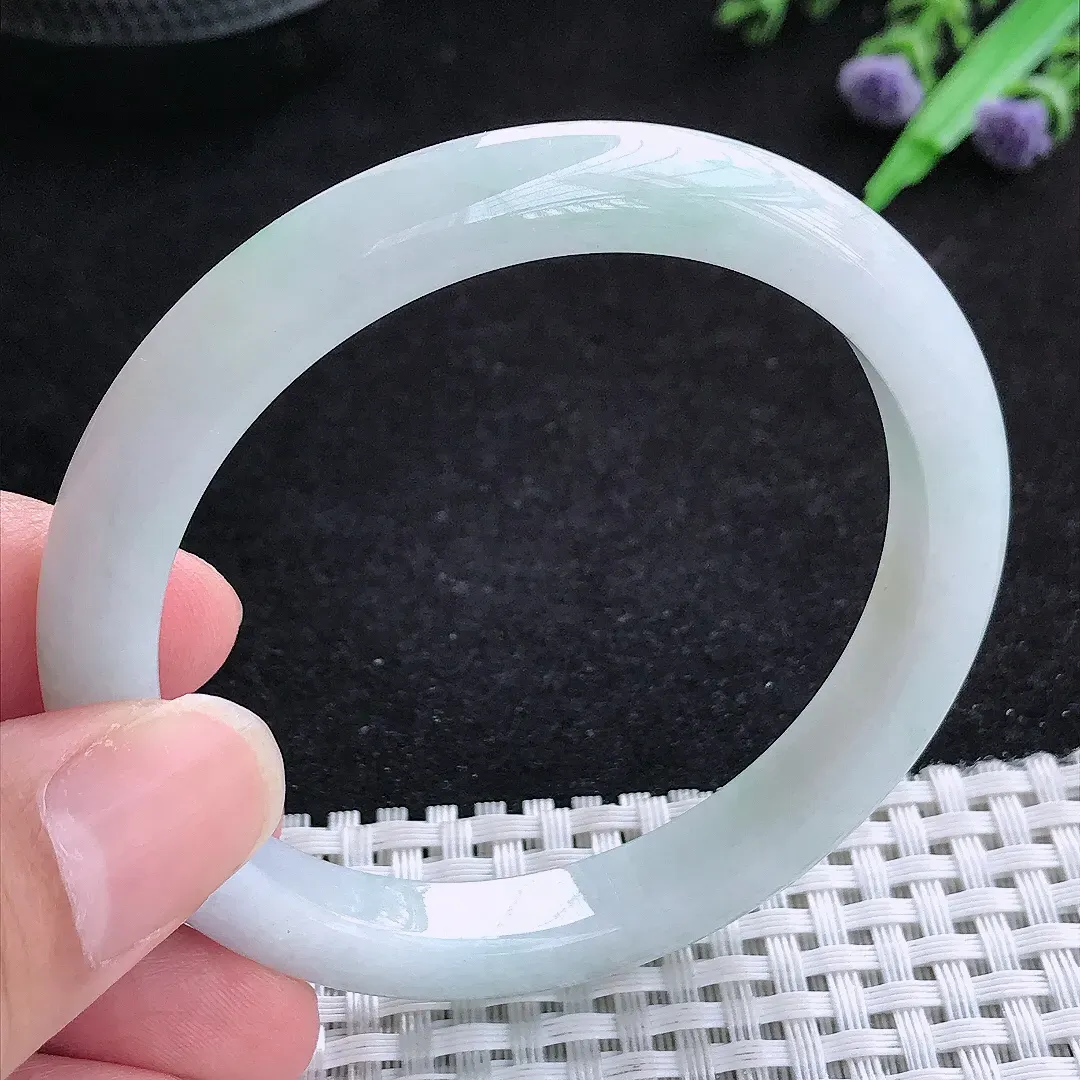 自然光55/8.8/7.6老坑精美冰润飘阳绿细条手镯翡翠玉镯女款百搭