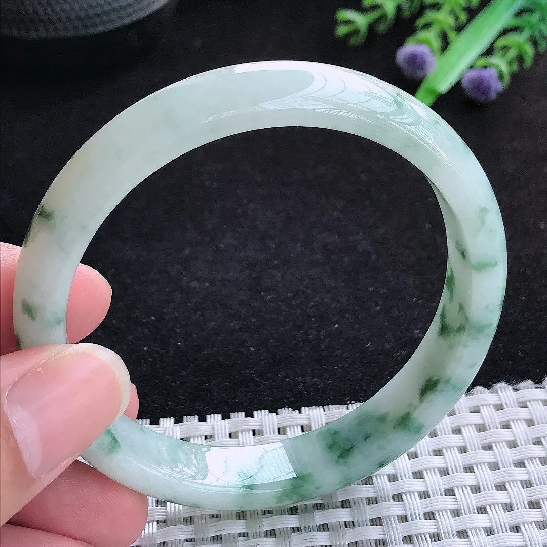自然光58/12/7老坑精美温润飘花手镯翡翠玉镯女款百搭