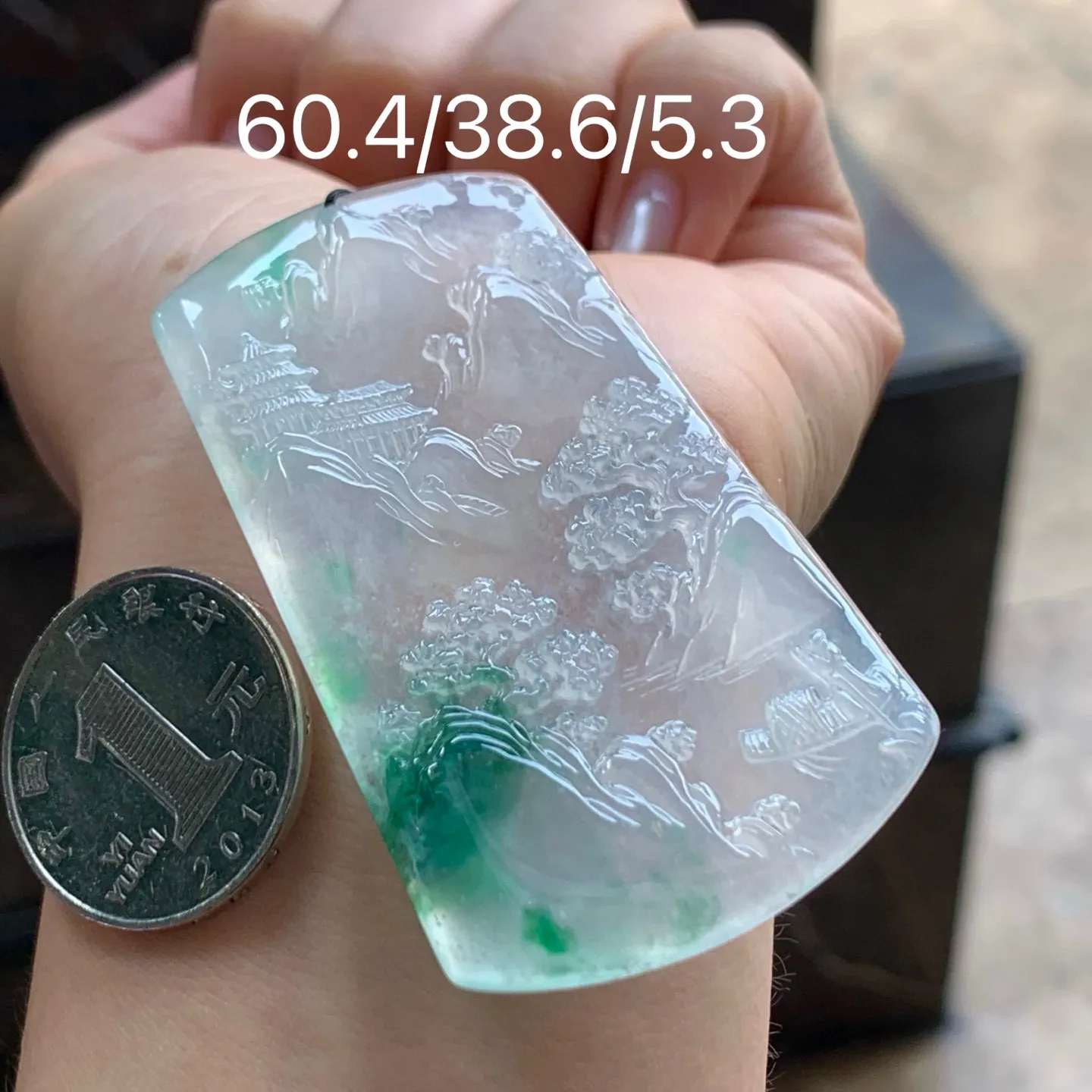 冰种飘花山水牌
种好水足 花色漂亮
