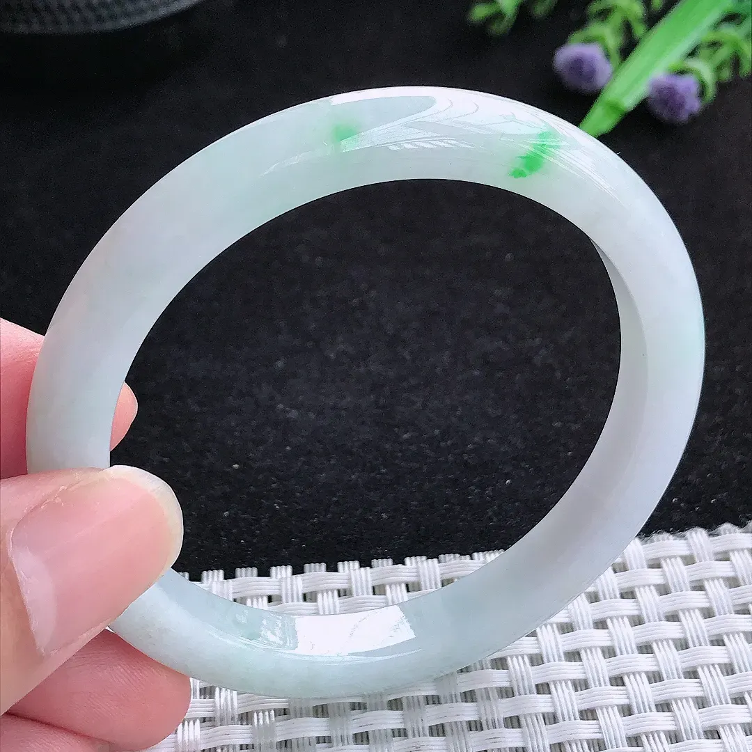 自然光55/8.8/7.6老坑精美冰润飘阳绿细条手镯翡翠玉镯女款百搭