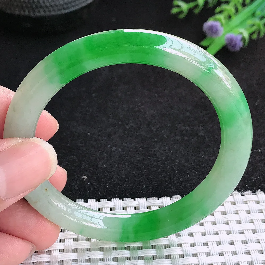 自然光54/8.7/9老坑冰胶水灵辣阳绿圆条手镯翡翠玉镯女款百搭