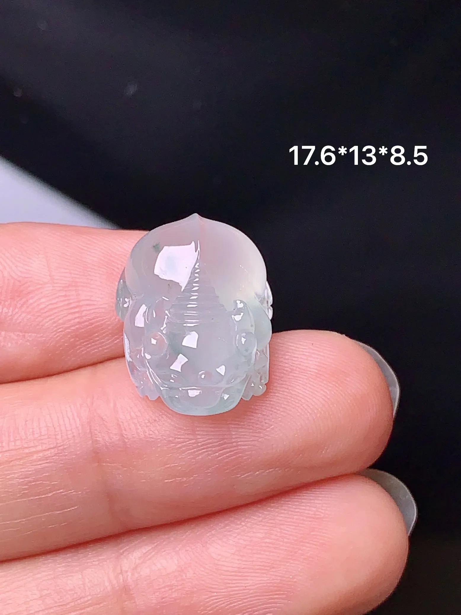 镶嵌款 冰种貔貅吊坠 玉质细腻 色泽清新艳丽 整体尺寸17.6*13*8.5