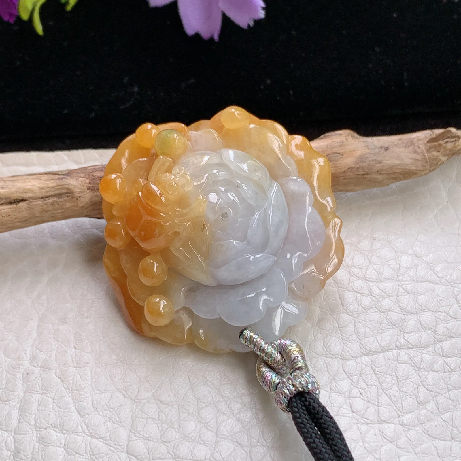 mut实拍38*38.2*15.4缅甸翡翠A货精雕双彩花开富贵玉吊坠 毛衣坠