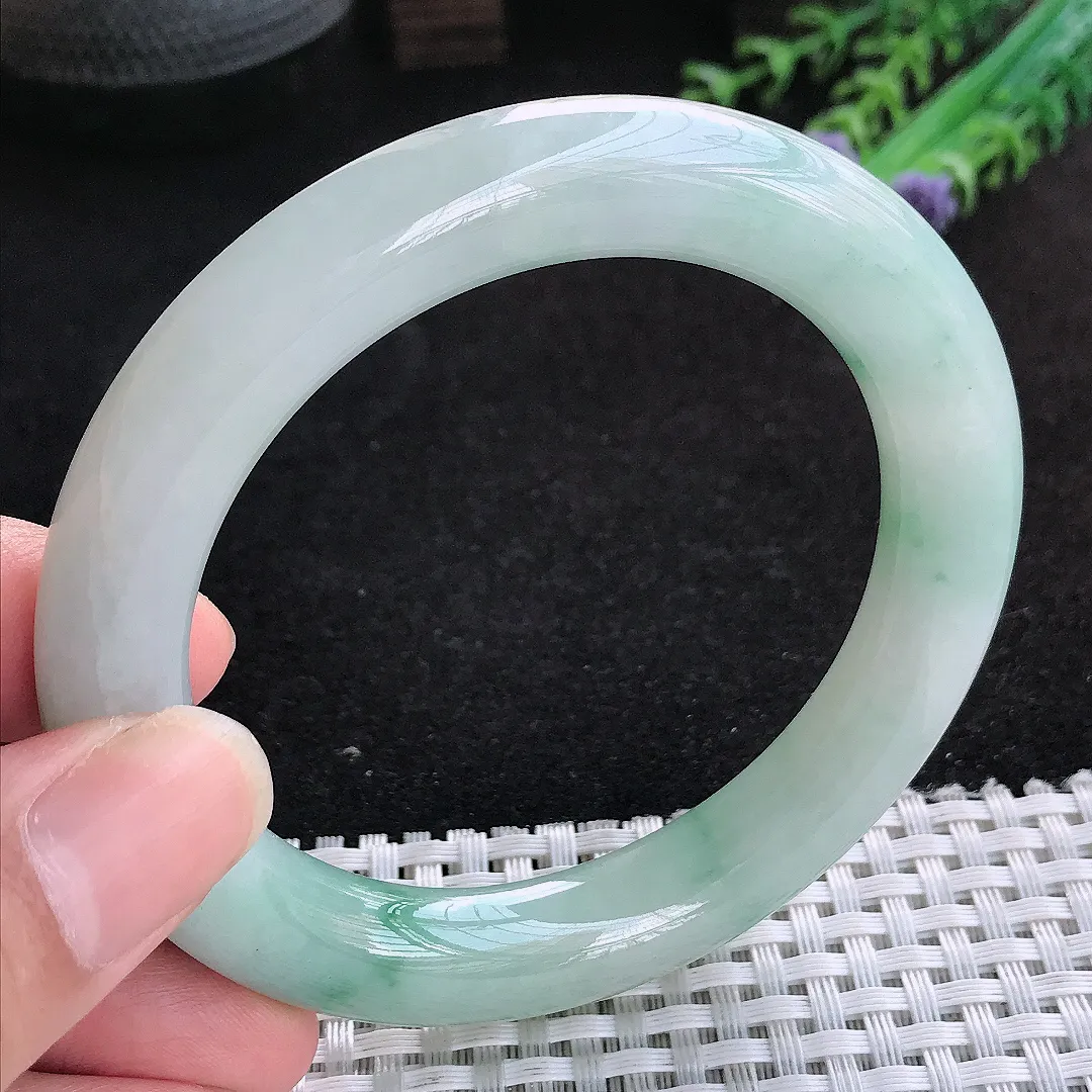 自然光57/10.9/11老坑精美温润飘花胖圆条手镯翡翠玉镯女款百搭