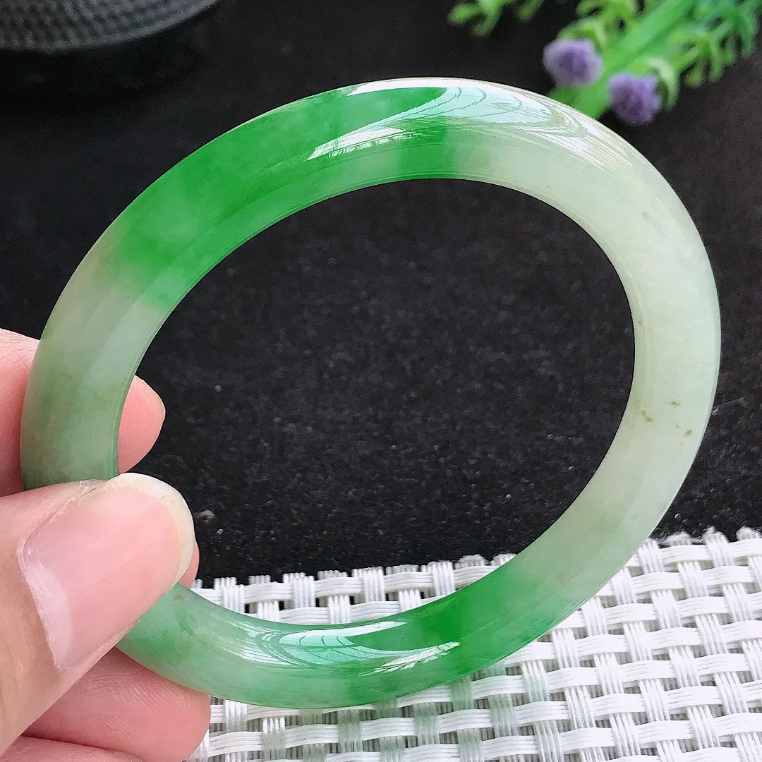 自然光54/8.7/9老坑冰胶水灵辣阳绿圆条手镯翡翠玉镯女款百搭
