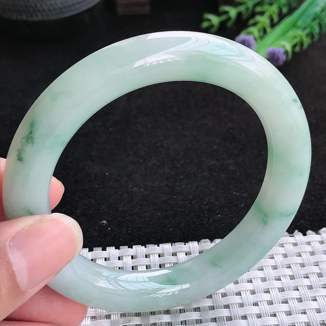 自然光57/10.9/11老坑精美温润飘花胖圆条手镯翡翠玉镯女款百搭