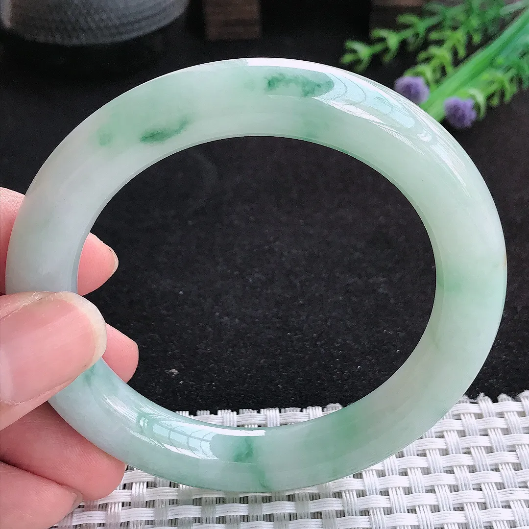 自然光57/10.9/11老坑精美温润飘花胖圆条手镯翡翠玉镯女款百搭