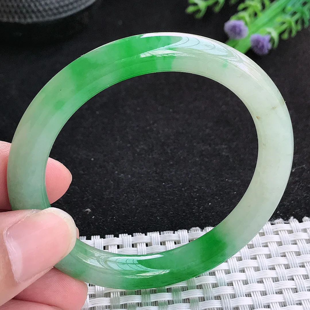 自然光54/8.7/9老坑冰胶水灵辣阳绿圆条手镯翡翠玉镯女款百搭
