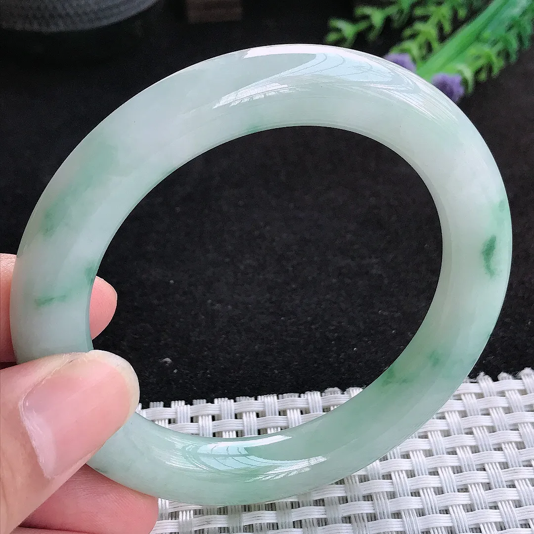 自然光57/10.9/11老坑精美温润飘花胖圆条手镯翡翠玉镯女款百搭