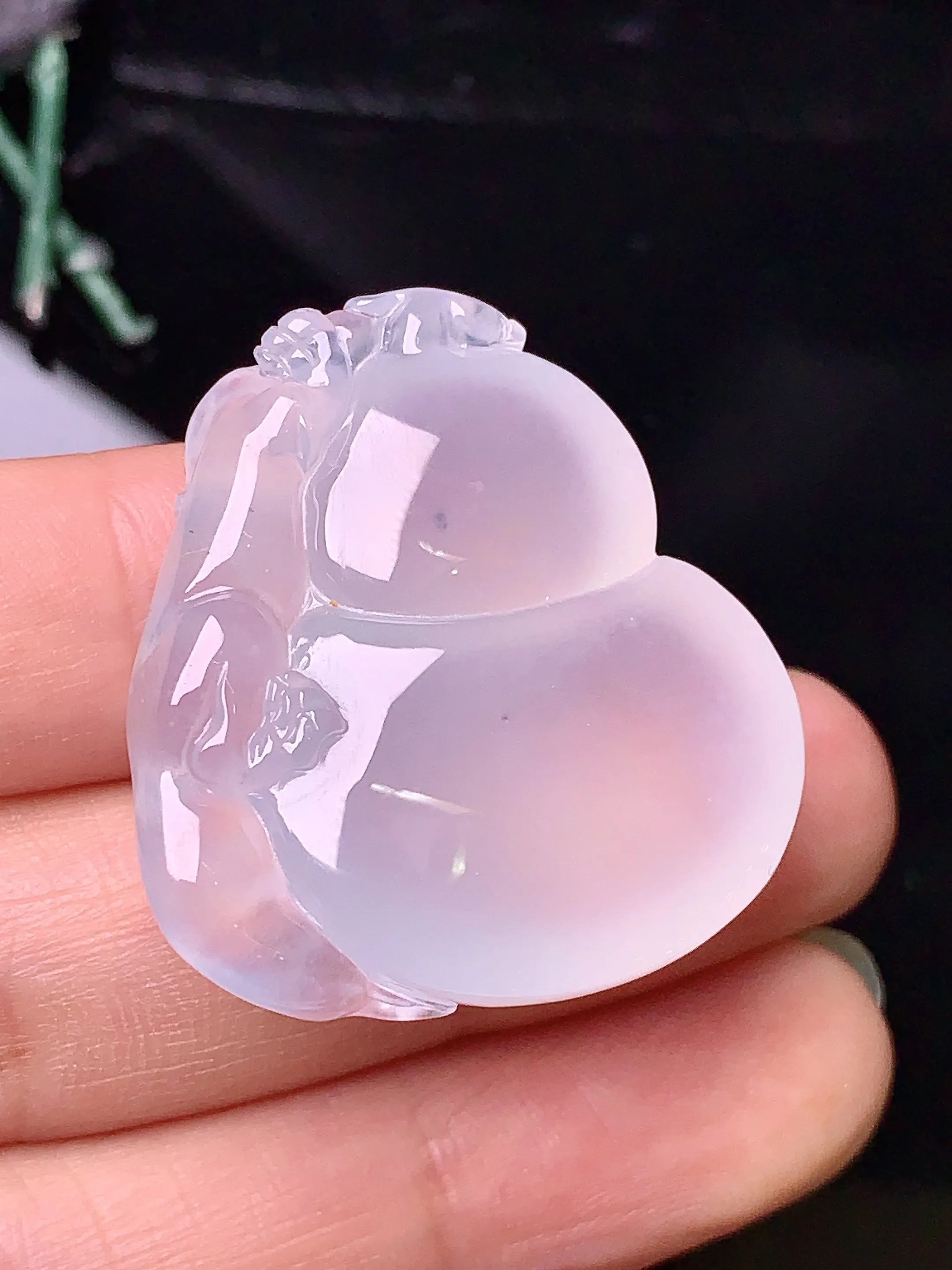 冰种葫芦吊坠 玉质细腻 色泽清新艳丽 整体尺寸31*28.6*10
