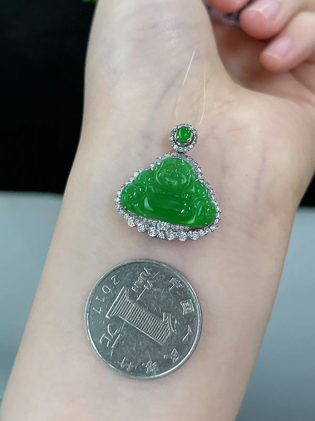 18k金翡翠糯化种绿色佛公吊坠