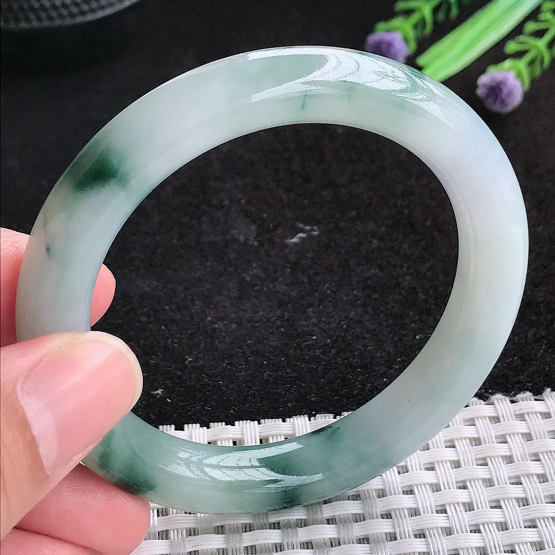 自然光53/10.2/9.5老坑精美冰润飘花圆条手镯天然翡翠玉镯女款百搭