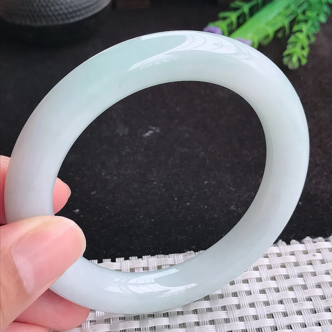 自然光58.2/11老坑秀气冰润白月光圆条手镯大圈口天然翡翠玉镯女款百搭