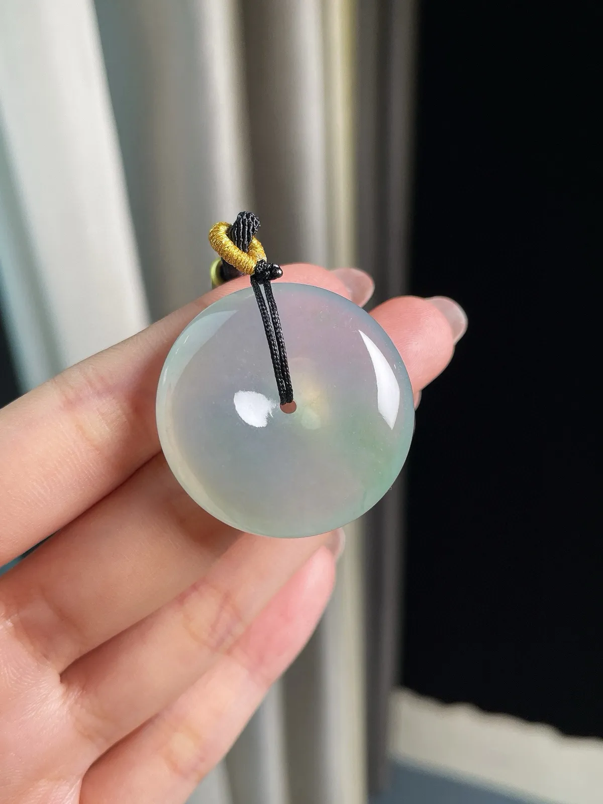 冰飘绿彩大平安扣起胶感 

尺寸：32.1-32.1-8.6mm
