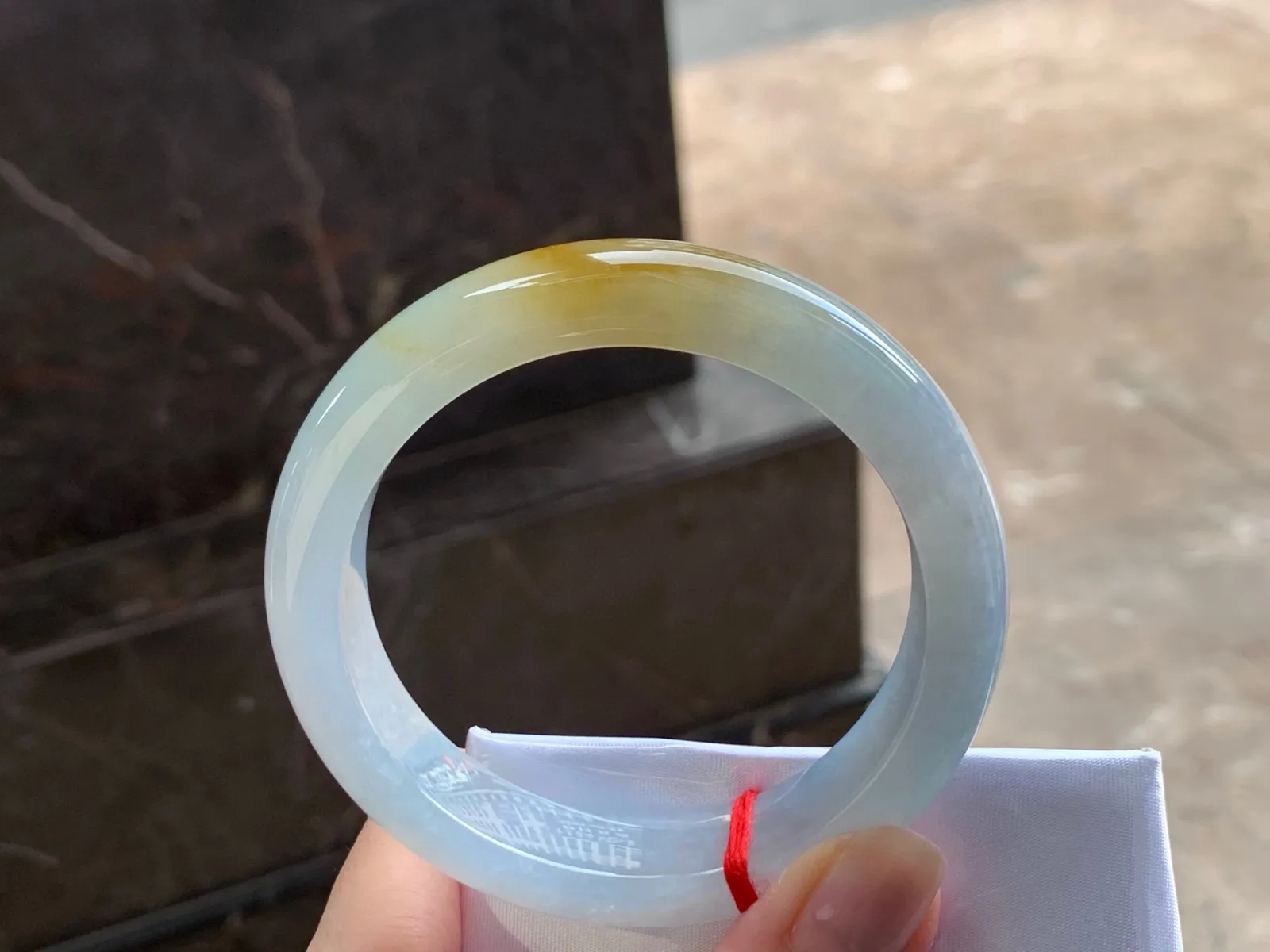 黄翡手镯
独特56.7/13/9.2mm