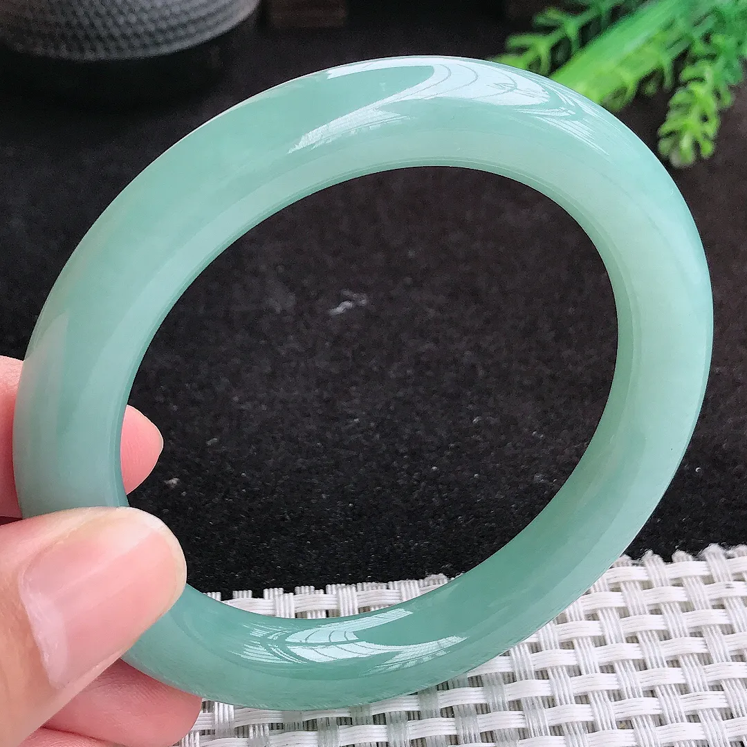 自然光58.5/10.3/10.6老坑冰润起胶满色天空蓝圆条手镯天然翡翠玉镯女款百搭