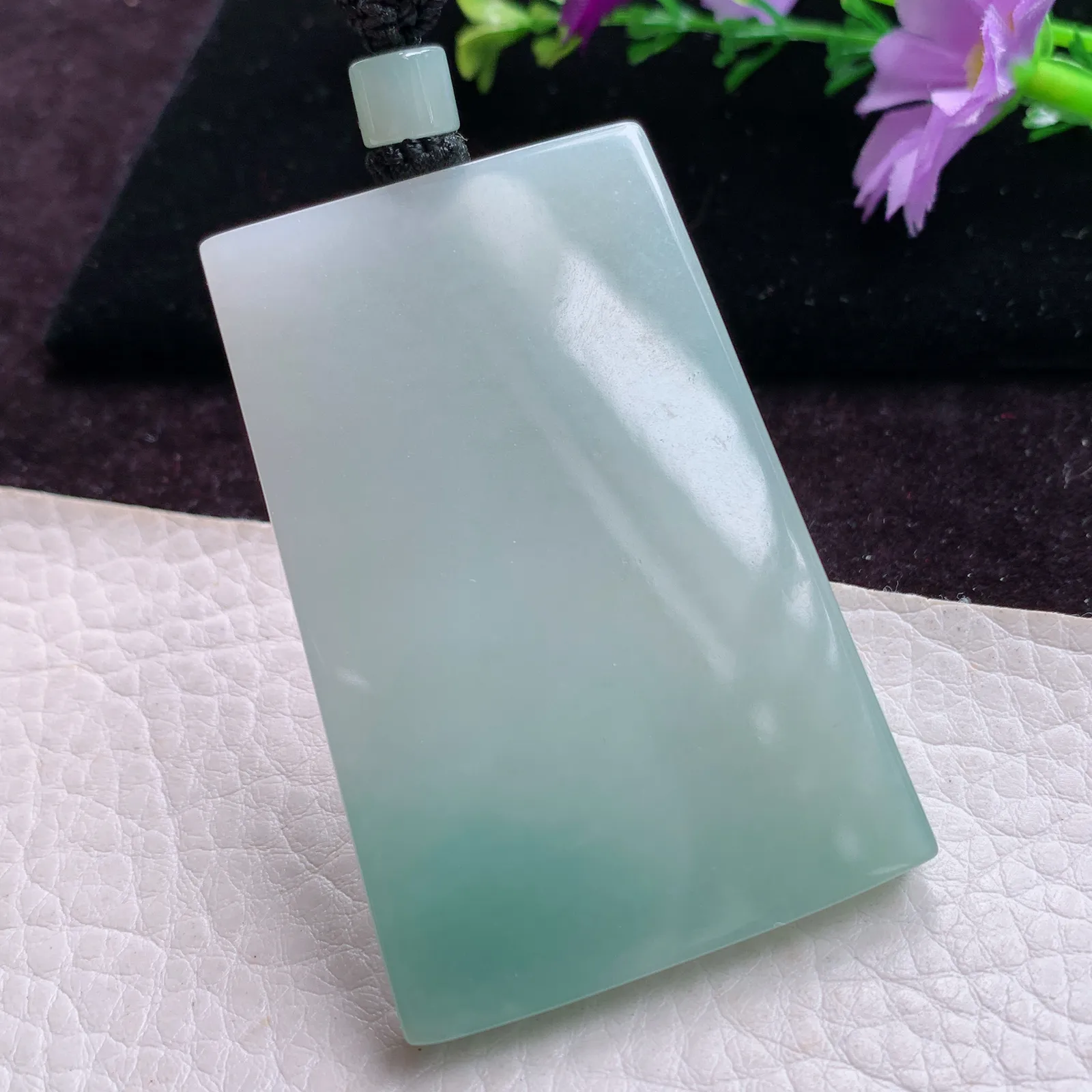 mut实拍57*38.8*5.8缅甸翡翠精雕悠然自得马到功成 生肖马玉吊坠