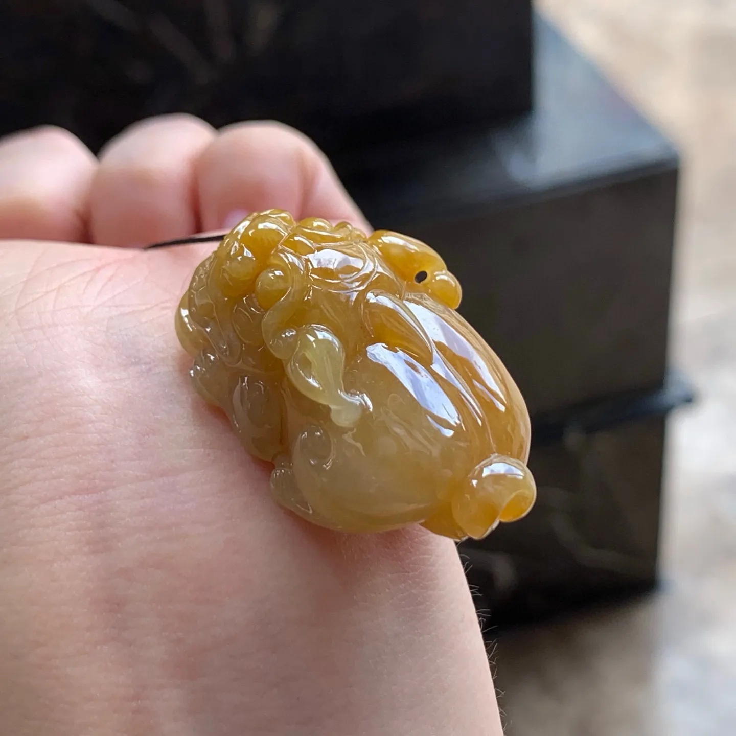 黄翡貔貅
独特