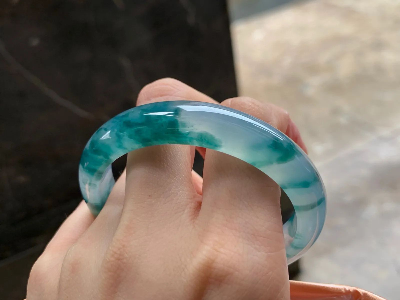 冰种蓝花手镯
种老55.1/12.1/7.6mm