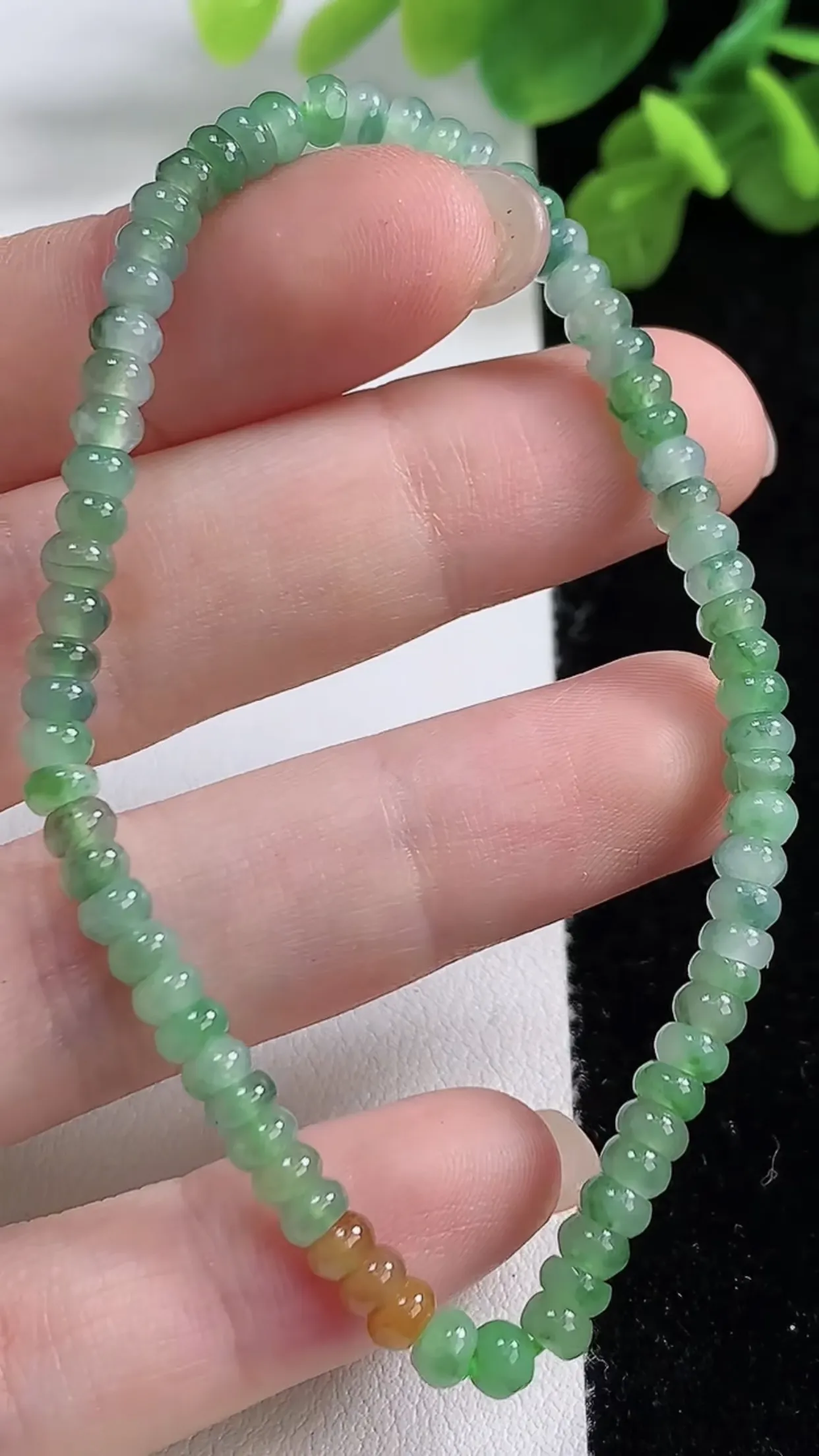 缅甸天然翡翠a货 老坑料起胶冰种 双彩黄加绿算盘珠手串 手链 尺寸 5-3mm  y 5.89