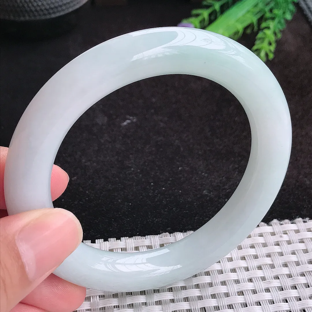 自然光58.2/11老坑秀气冰润白月光圆条手镯大圈口天然翡翠玉镯女款百搭