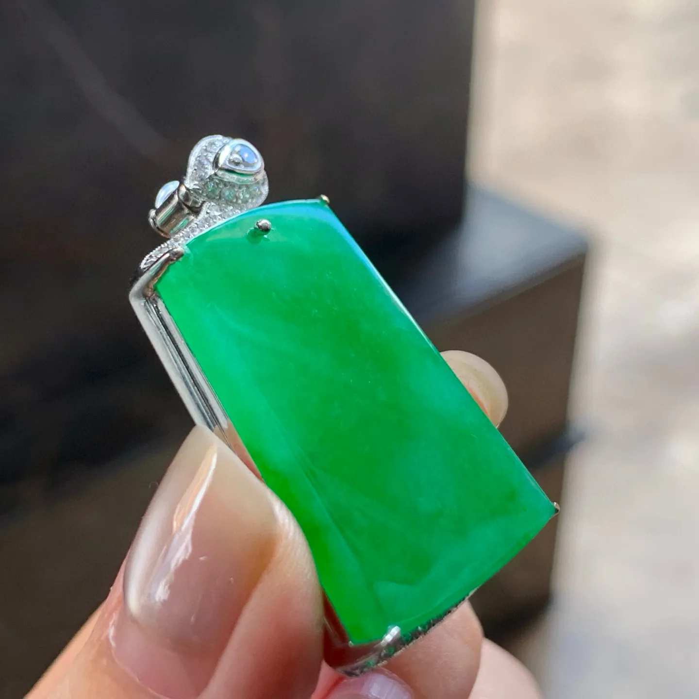 阳绿无事牌
真金镶嵌 厚装品相好