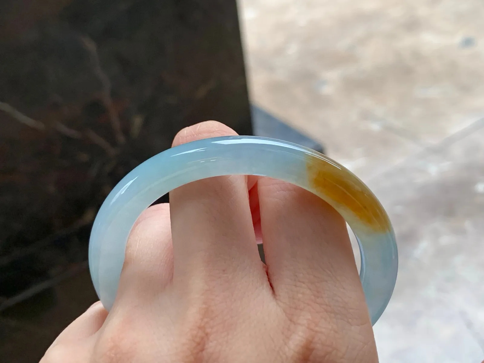 冰黄细圆条手镯
独特 55.2/7.8/8.2mm