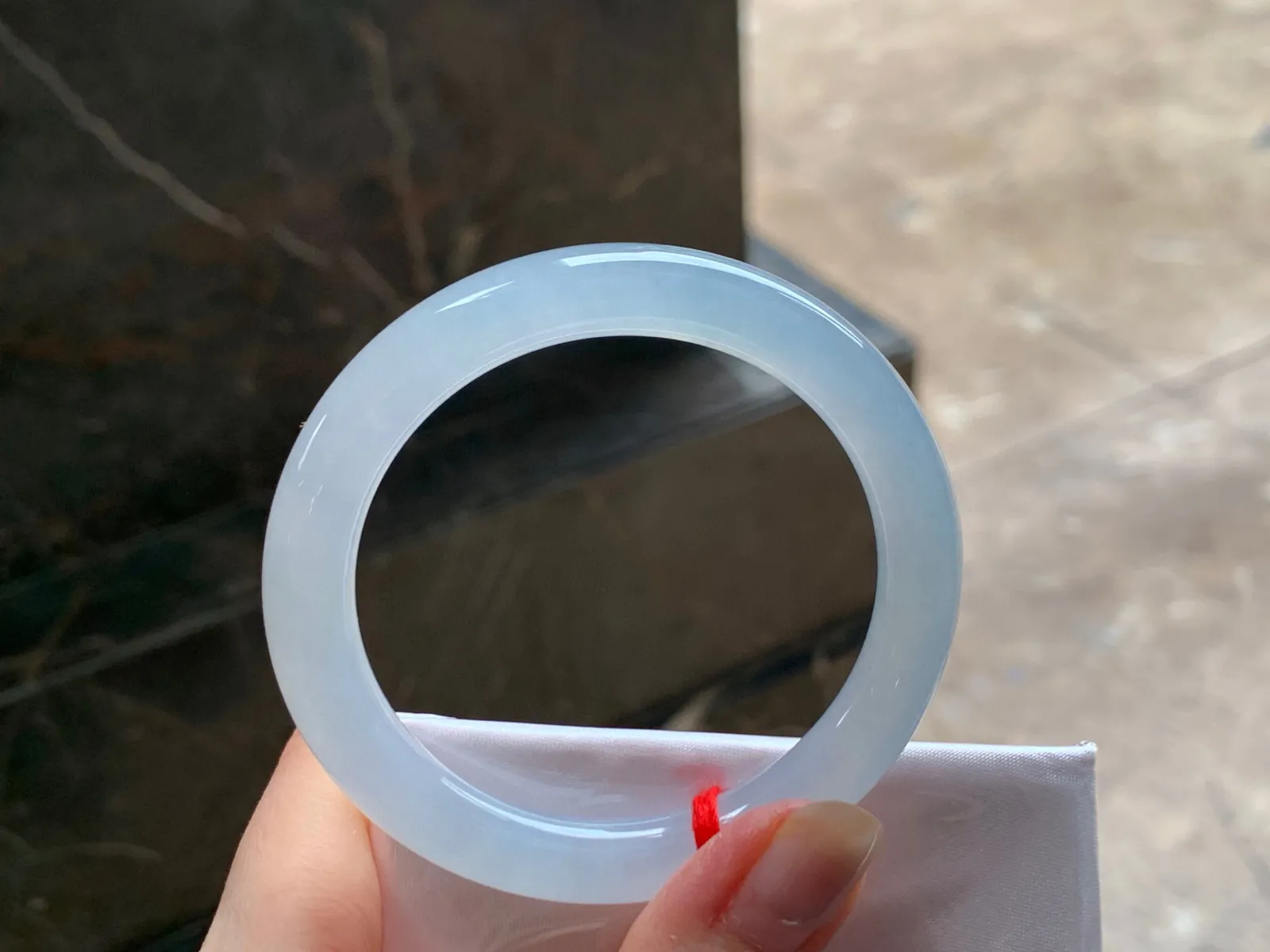 冰种细圆条手镯
种好水足 51.5/8.8mm