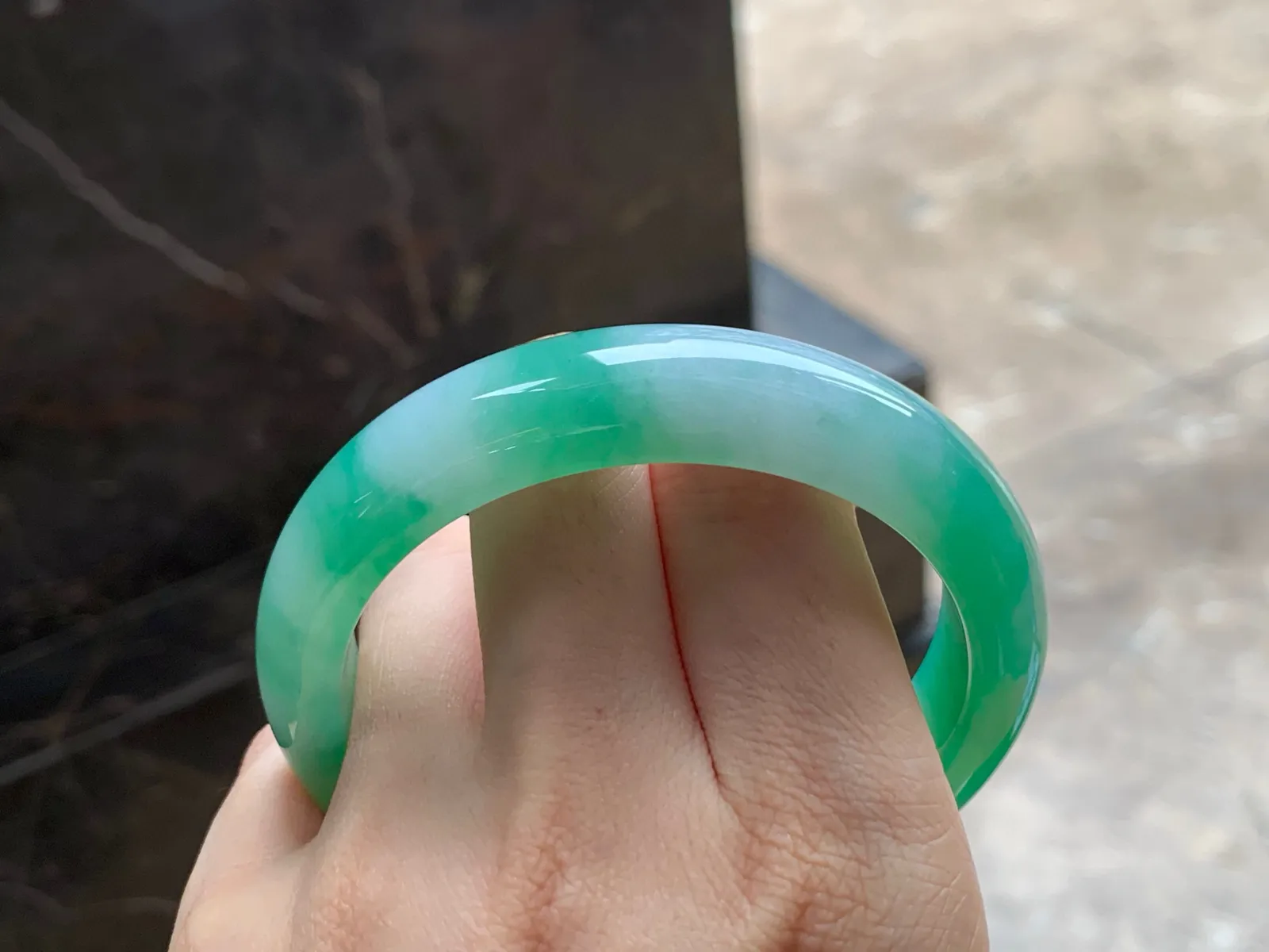 冰带色手镯
种好水润 58.2/13.9/8.8mm
