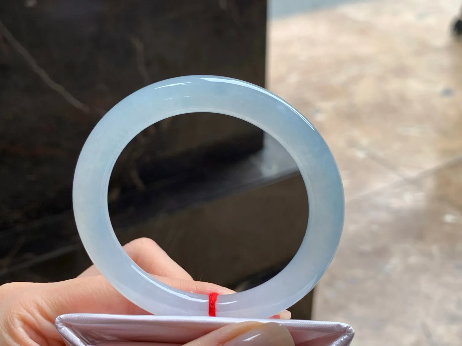 冰细圆条手镯
种好水足 52.5/8/8.7mm