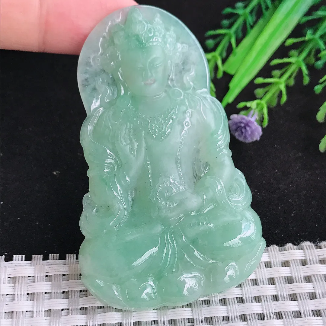 自然光70.5/44.6/6.6老坑精美温润满绿渡母菩萨吊坠翡翠玉坠