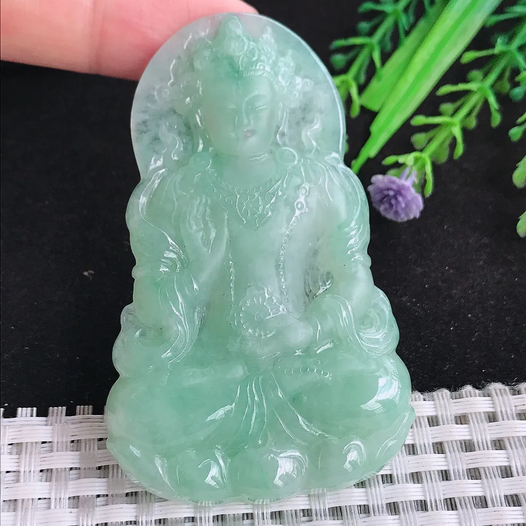 自然光70.5/44.6/6.6老坑精美温润满绿渡母菩萨吊坠翡翠玉坠