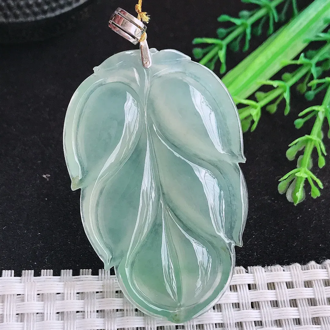 自然光57.2/37.2/8老坑18k金镶嵌冰种果冻胶冰晴绿大叶子吊坠翡翠玉坠
