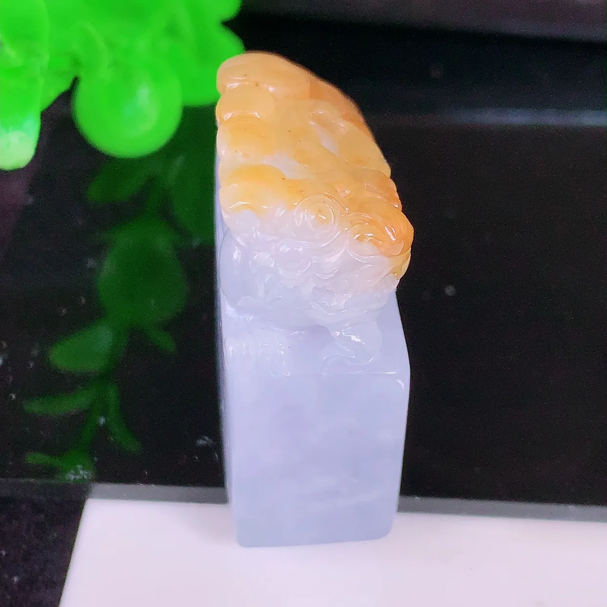 自然光实拍，冰润紫罗兰、黄翡双彩招财貔貅印章，民间有“一摸貔貅运程旺盛，再摸貔貅财运滚滚，三摸貔貅平步青云 ”的美好祝愿。#1.16