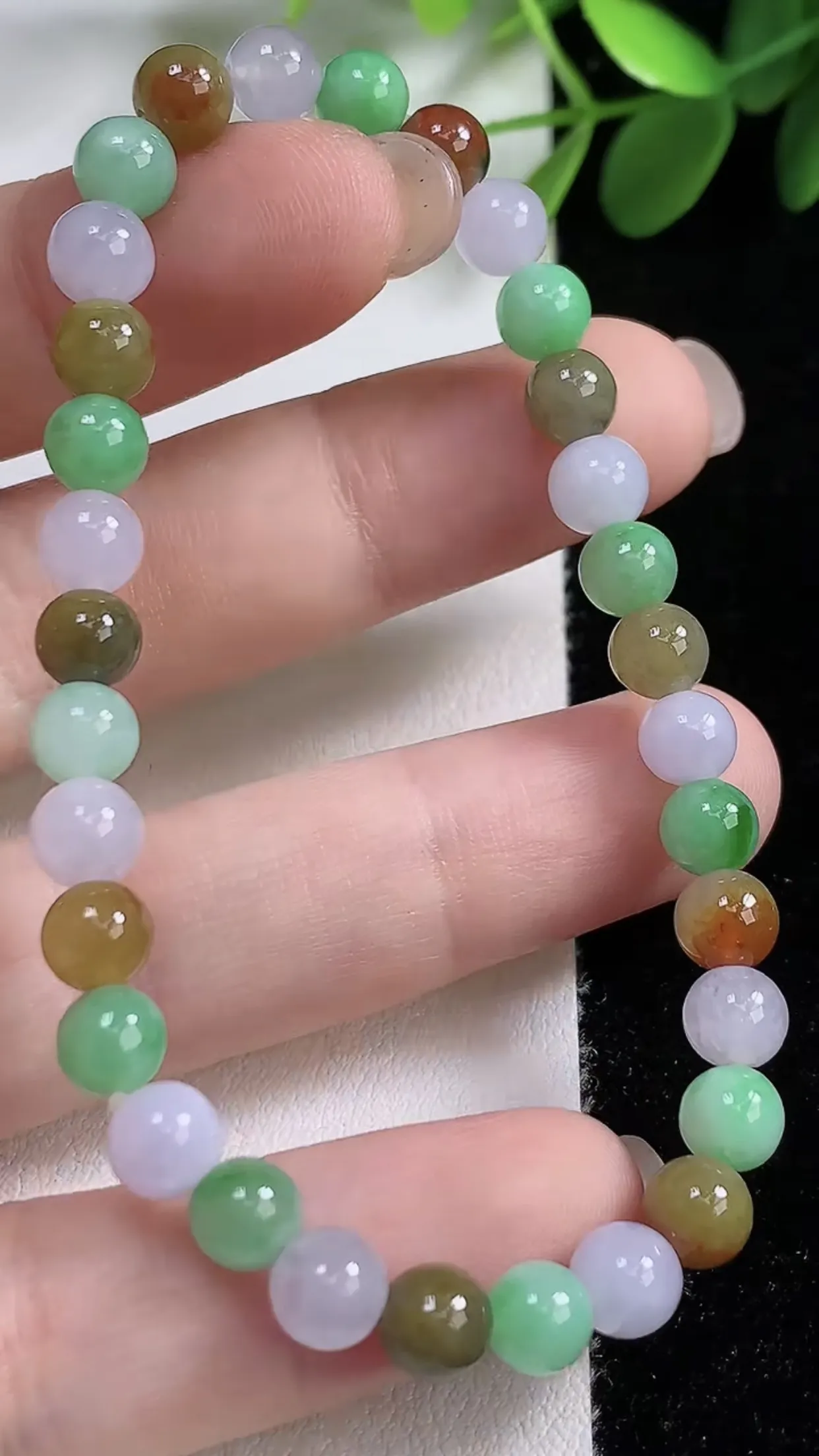 缅甸天然翡翠a货 老坑料起胶冰润 三彩圆珠手串 手链  32颗，尺寸 5.8mm  y  10.75