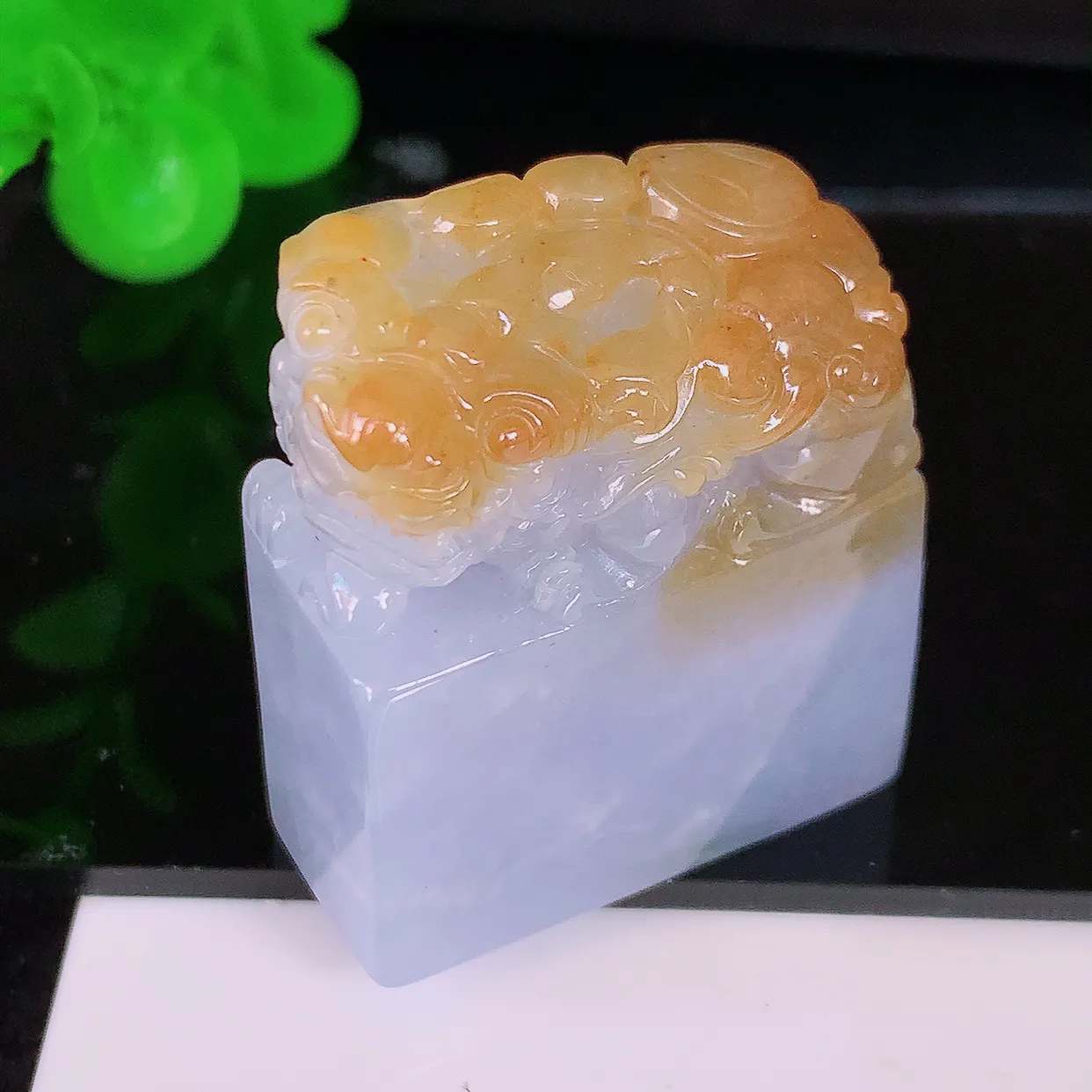 自然光实拍，冰润紫罗兰、黄翡双彩招财貔貅印章，民间有“一摸貔貅运程旺盛，再摸貔貅财运滚滚，三摸貔貅平步青云 ”的美好祝愿。#1.16