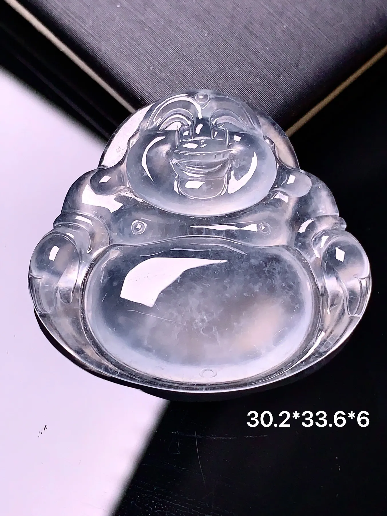 玻璃种佛公吊坠 玉质细腻 色泽清新艳丽 整体尺寸30.2*33.6*6
